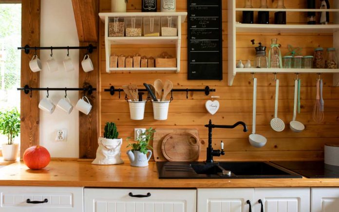 7 Items to Toss From Your Kitchen