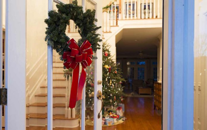 Your-Household-Is-In-Danger-If-You-Have-These-Things Your Household Is In Danger If You Have These Things
