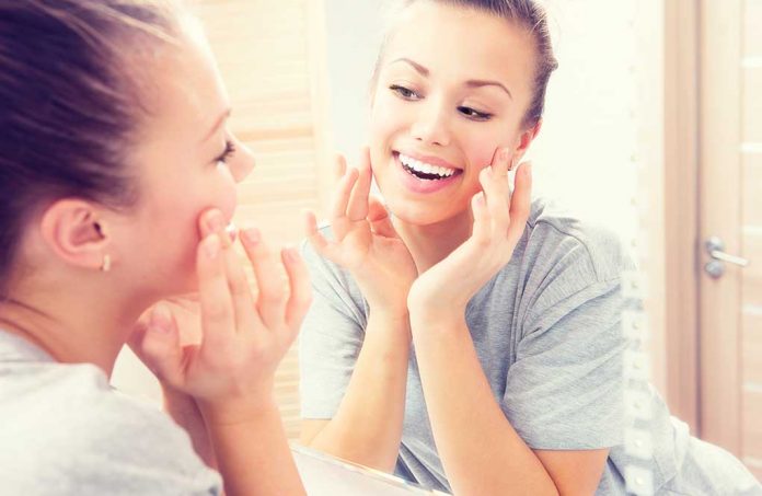 shutterstock_243260476 (1) This TikTok Beauty Trend May Actually Treat Blemishes Fast
