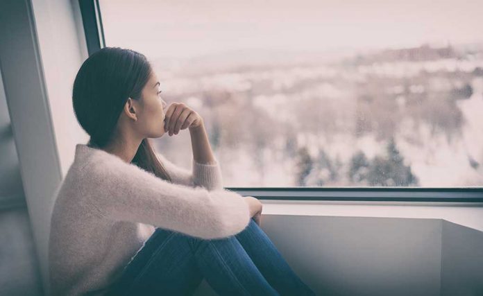 Depression,,Mental,Health,,Psychology,Therapy,-,Mind,Wellness,Well,Being How to Make a Comfort Kit for When You’re Feeling SAD