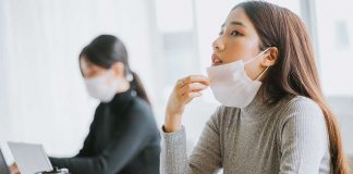 8 Ways to Nix Face Mask Bad Breath