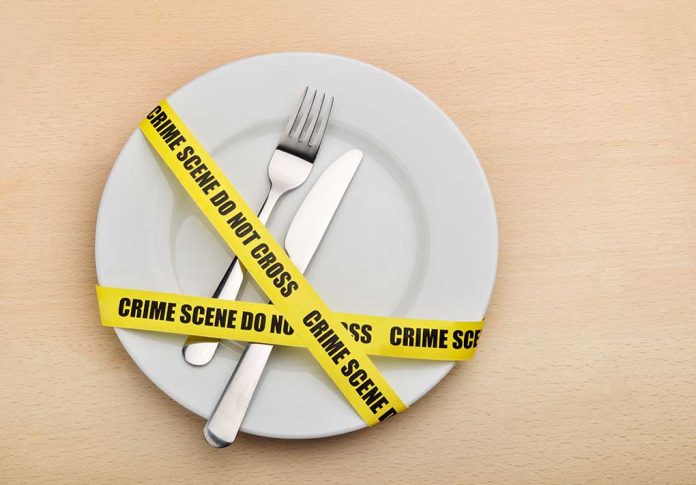 Dangerous,Food.,Empty,Plate,,Fork,And,Knife,Wrapped,In,Crime 7 Warning Signs of Food Danger