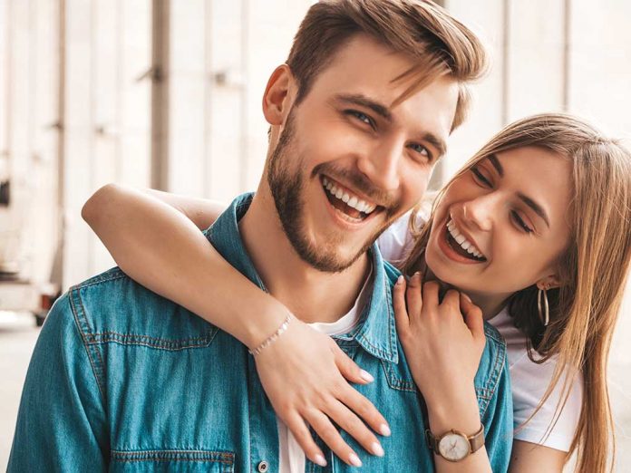 Portrait,Of,Smiling,Beautiful,Girl,And,Her,Handsome,Boyfriend.,Woman How to Tell If Your Relationships are Interdependent or Codependent