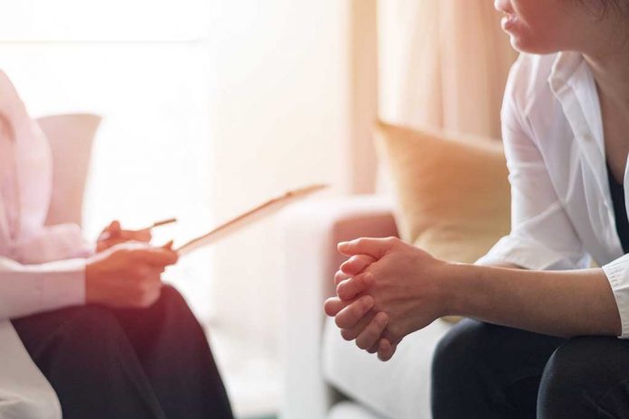 Women's,Health,Concept.,Obstetricians,Consulting,Female,Patient,On,Obstetrics,And 5 Unusual Reasons You Should Go To Therapy