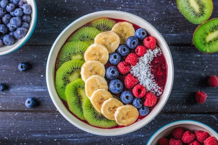 Healthy,Breakfast,With,Delicious,Acai,Smoothie,In,Bowl,On,Dark The One-Dish Meal Packed With Antioxidants and Nutrition