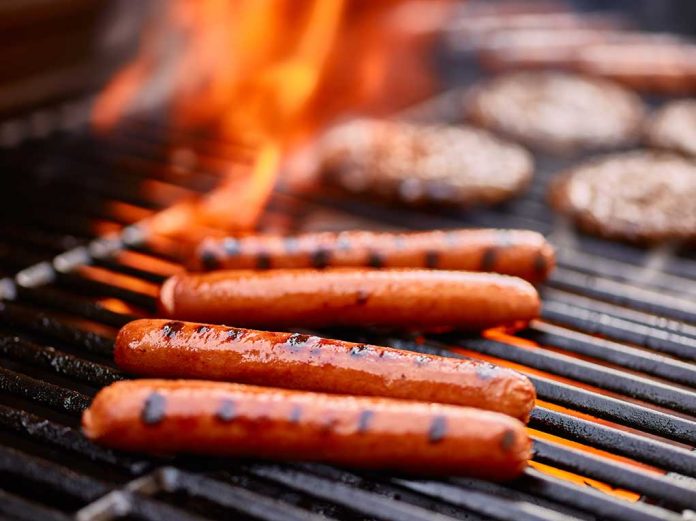 Which BBQ Foods Are Best (And Worst) For Your Health This Summer?