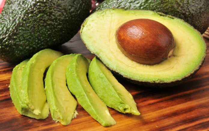 6-Delicious-Ways-to-Add-Avocado-To-Your-Diet-And-Why-You-Should 6 Delicious Ways to Add Avocado To Your Diet (And Why You Should)