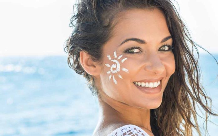 Choosing-the-Safest-Sunscreen-for-Your-Face Choosing the Safest Sunscreen for Your Face