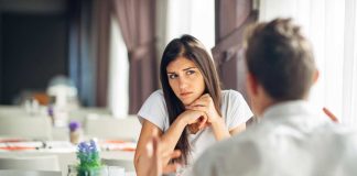 5 Signs You're Being Lied To